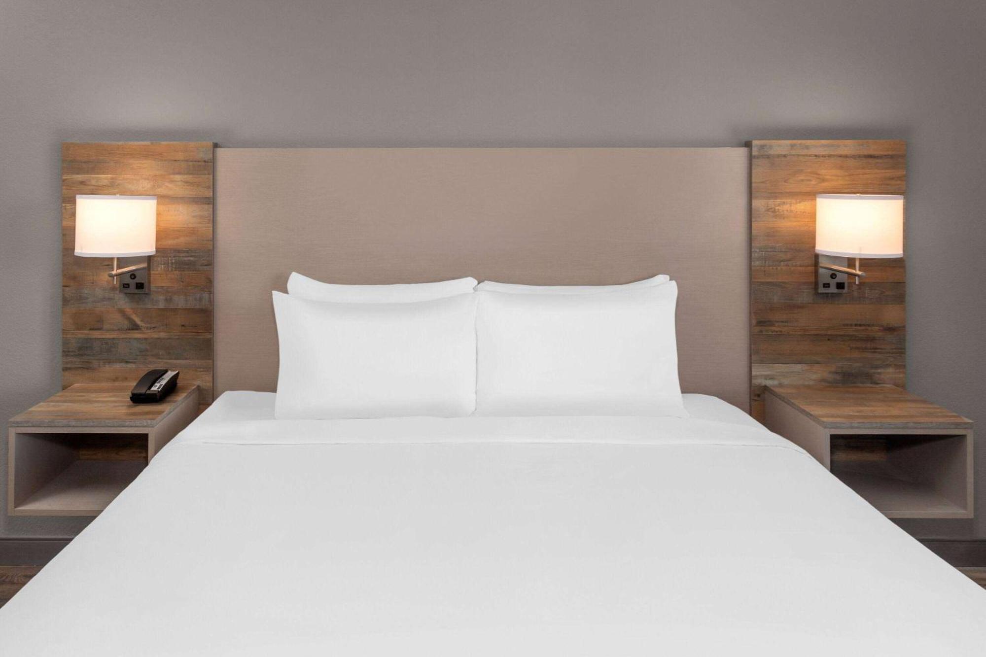 Links Bos Landen Hotel & Spa Of Pella, Trademark By Wyndham Exteriör bild